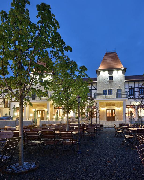 Hotel Castel Royal Mosnita Noua Luaran gambar